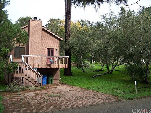 1920 Orville showing vacant 50' X 100' lot next door that is included. Sunny deck, plenty of oak tre