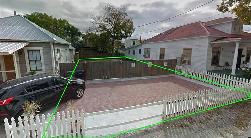 1st image of 1921 E 6th Ave