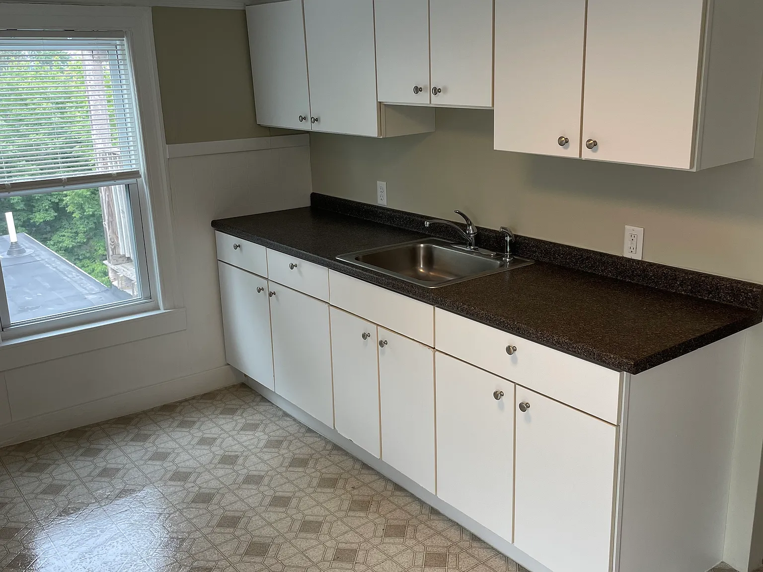 59 Nesmith St — Photo 3