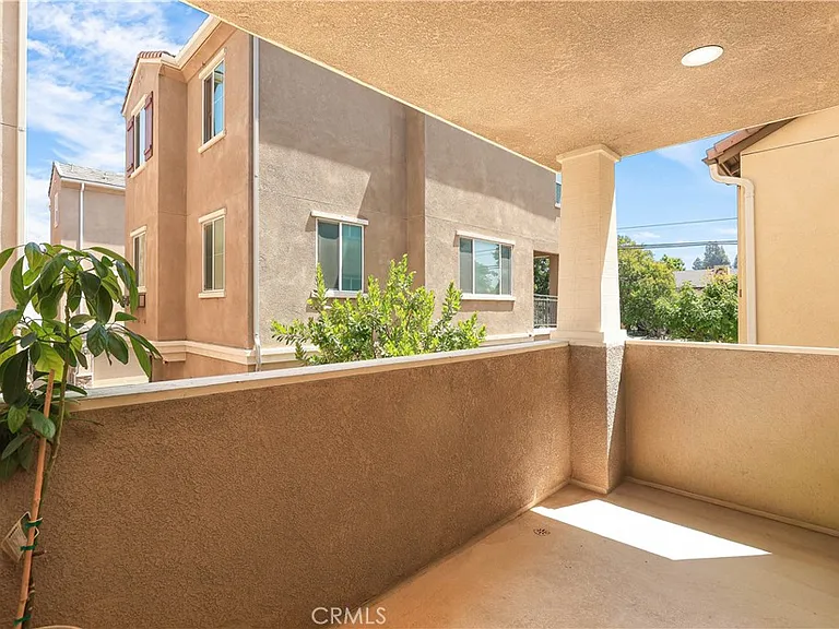 793 Banyan Way — Photo 31