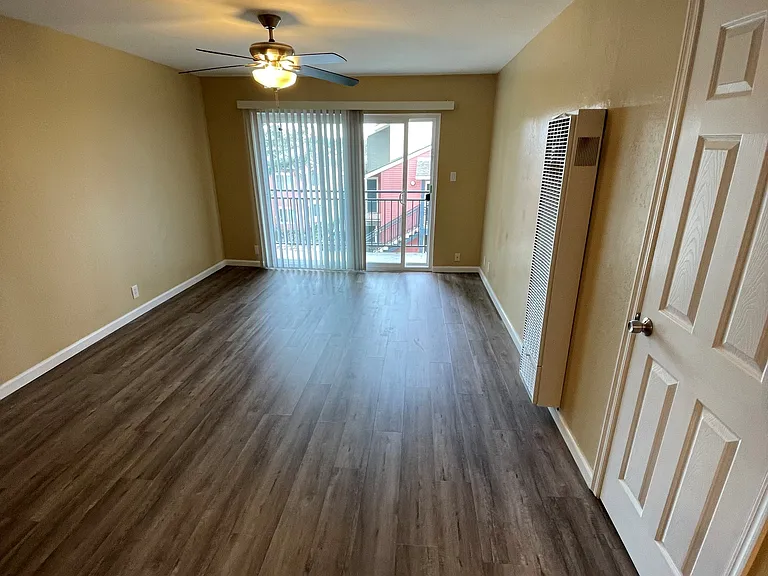 Hayward Summit Apartments, LLC — Photo 23