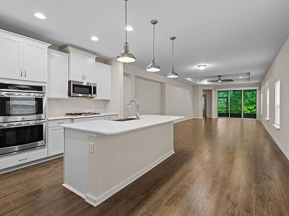 5th image of 126 Cottage Link Walk St
