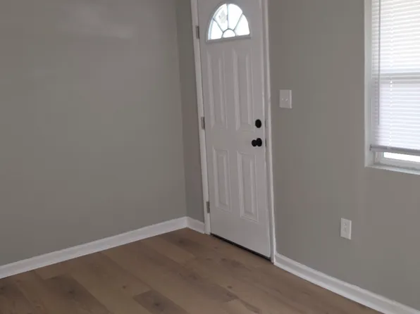 3413 Roanoke Ave, Newport News, VA 23607