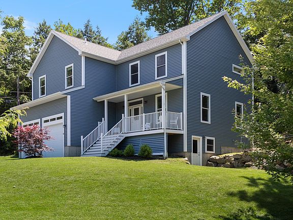 3rd image of 25 Colden Road
