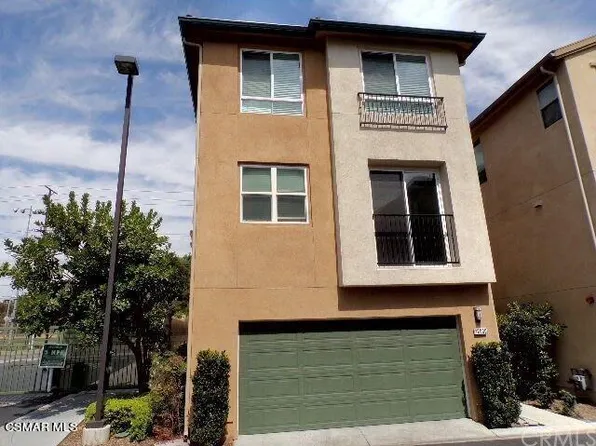 12036 Millennium Park Ct, Hawthorne, CA 90250