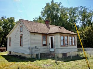 105 1st St, Meadow Lands, PA