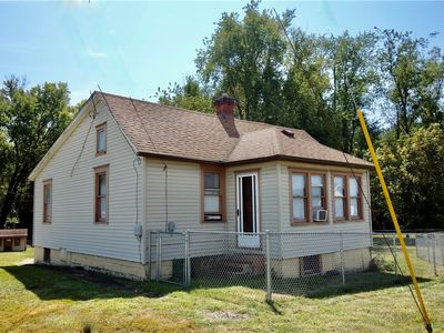 105 1st St, Meadow Lands, PA, 15347