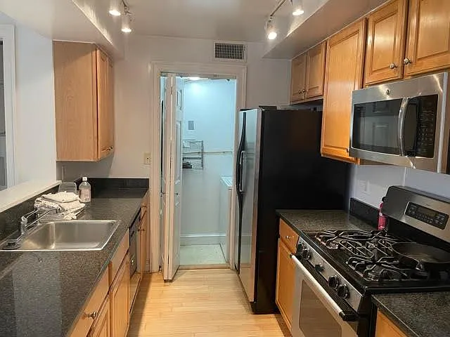 1340 Q St NW #T2 — Photo 9