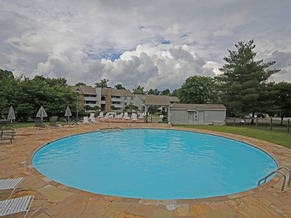 1st image of 2429 Barnside Ct