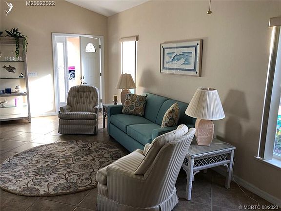 5th image of 2032 Nettles Blvd