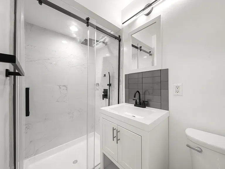31 Hooks Ln — Photo 1