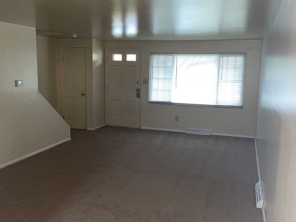 2nd image of 4953 Fairway Ct