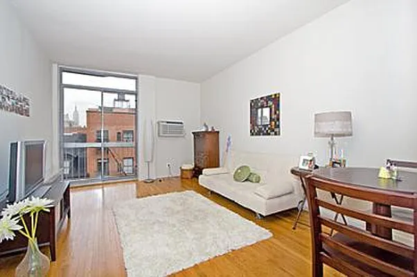 Sold by Citi Habitats | media 3