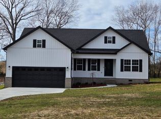 557 Oak Tree Dr, McMinnville, TN 37110