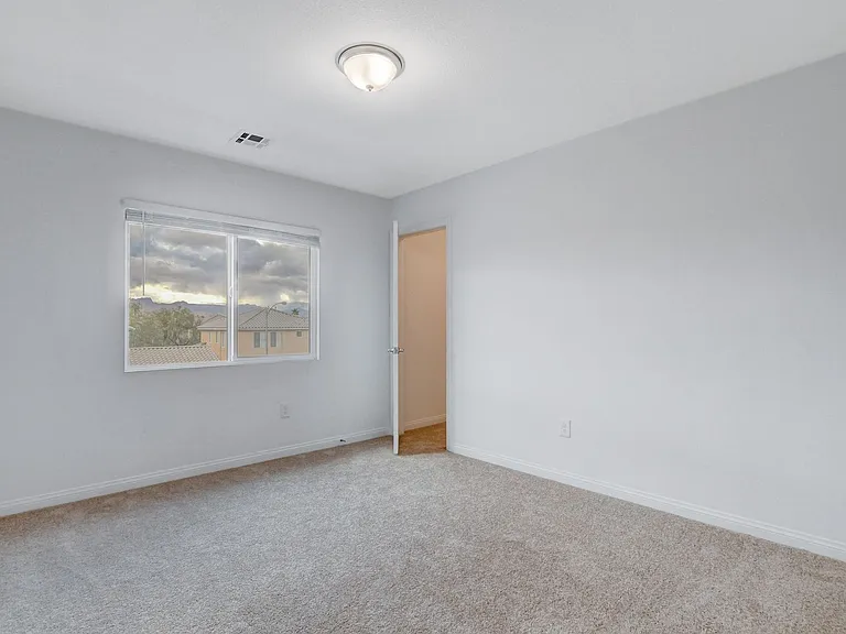 7821 Tomsburgh Ln — Photo 40