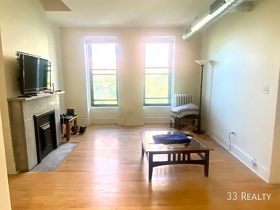 3rd image of 2220 N Geneva Ter APT 3