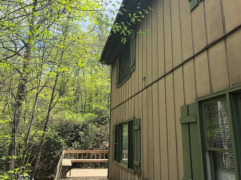 341 Yale Rd — Photo 21