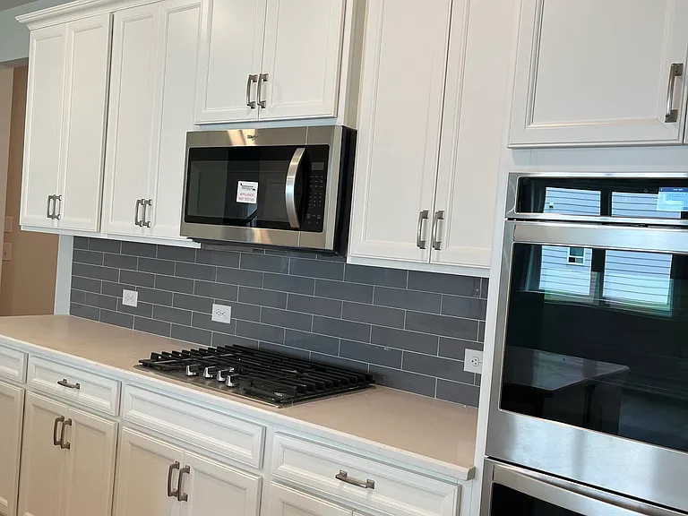 414 Kinross Ln — Photo 24