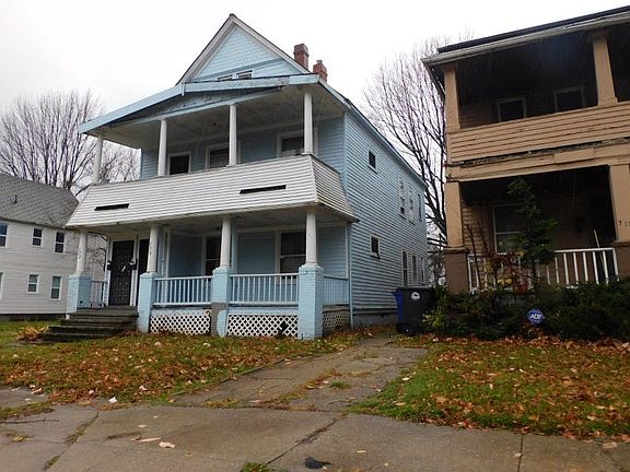 2nd image of 720 E 93rd St