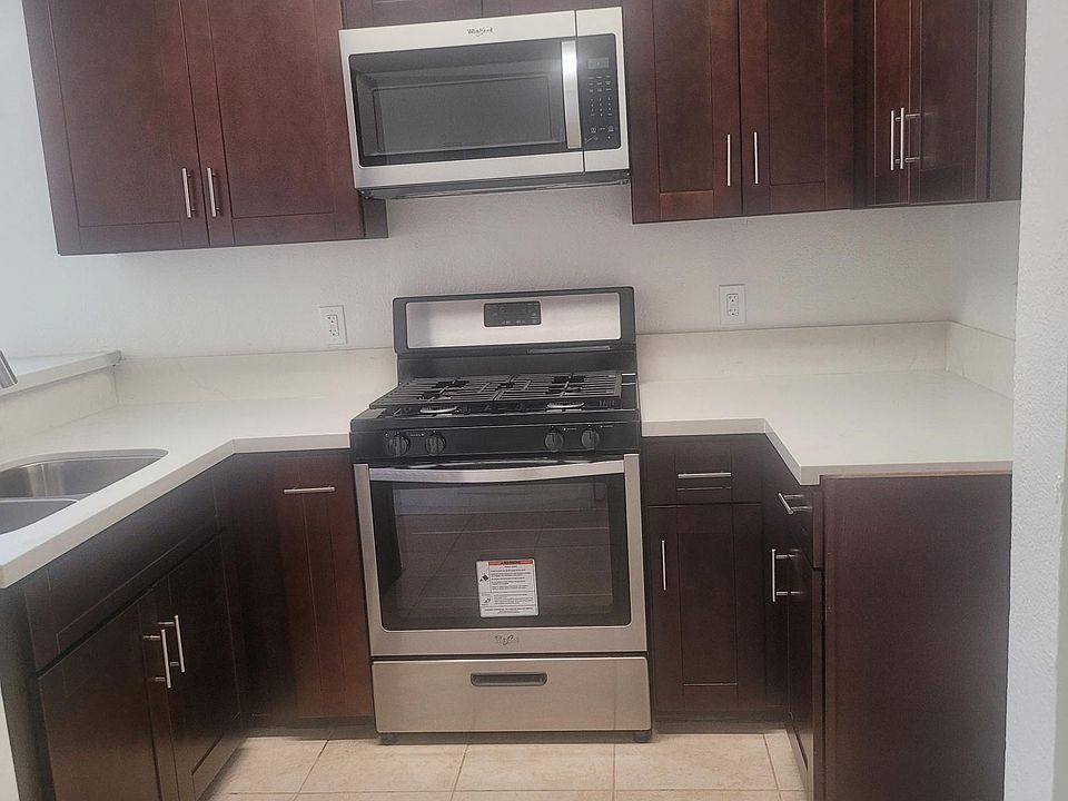 1st image of 1319 Acacia Ave APT 19