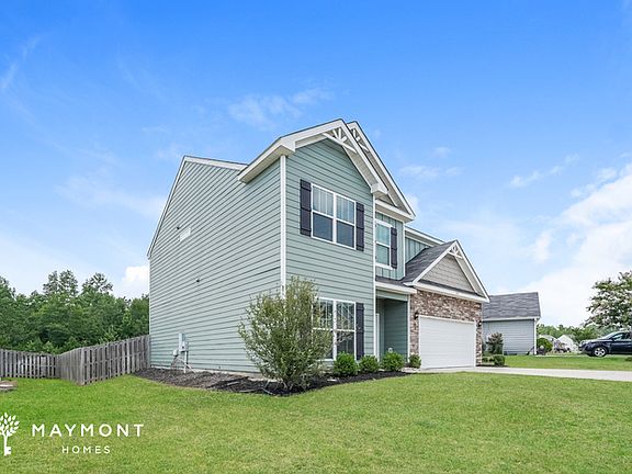 4th image of 220 Pebble Ln