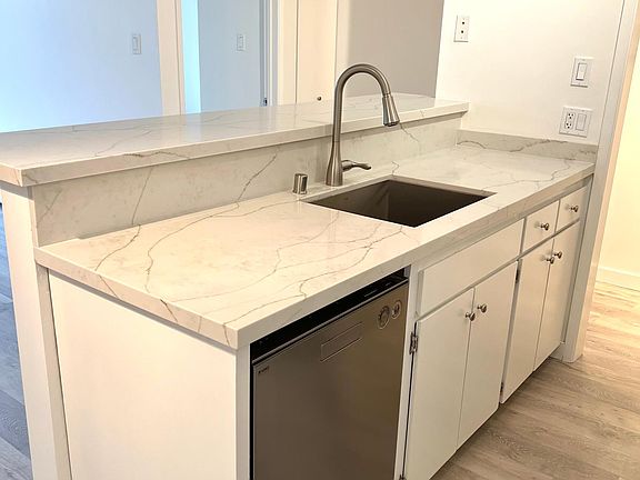 3rd image of 377 Palm Ave APT 106