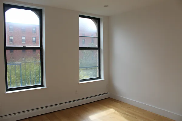 Rented by Vertical Real Estate LLC | media 4