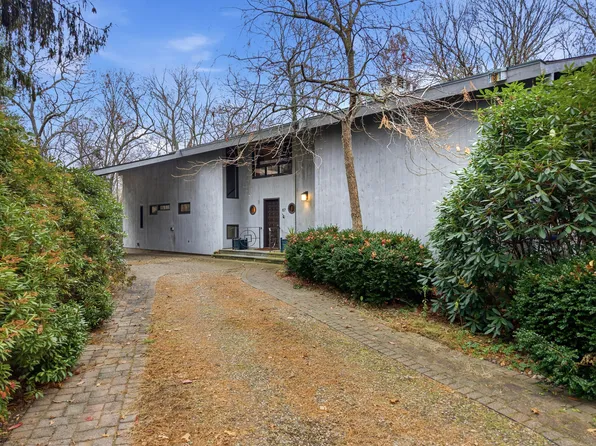 67 Sill Lane, Old Lyme, CT 06371