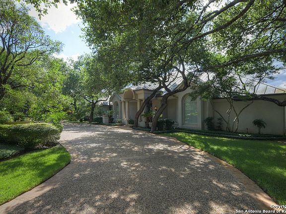 2nd image of 11 SANCTUARY DR
