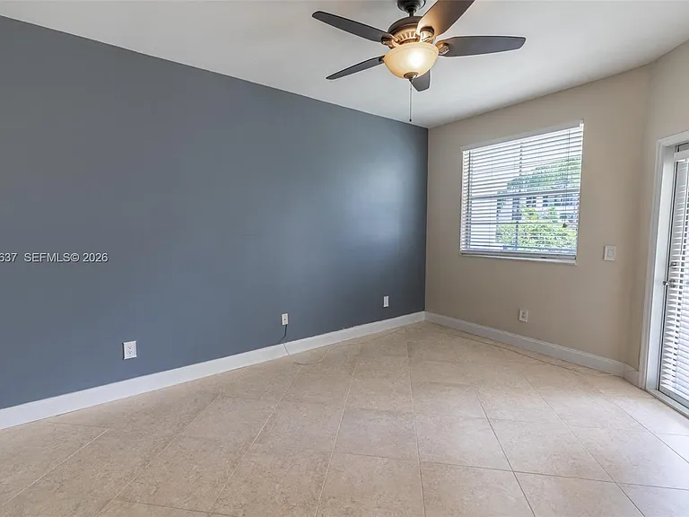 3255 NE 184th St #12215 — Photo 31