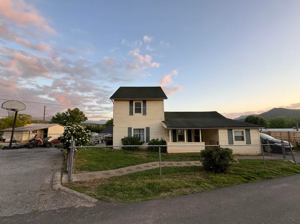141 English St, Newport, TN 37821