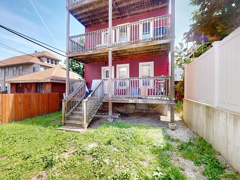8 Curtis St #2 — Photo 24