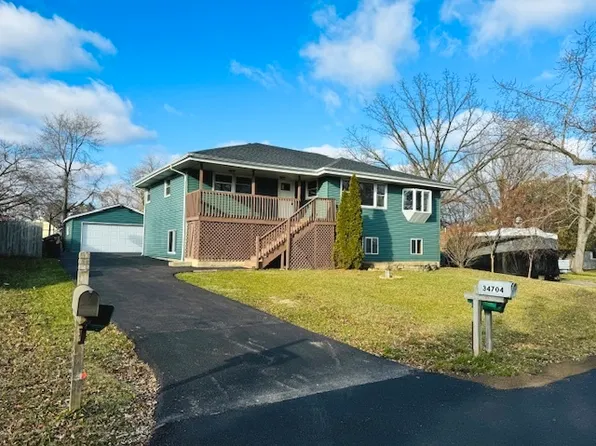 34704 N Oden Ave, Ingleside, IL 60041