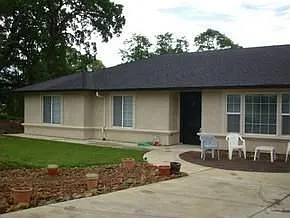 4090 Hartvickson Ln photo 1