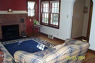2nd image of 785 N Calumet Ave