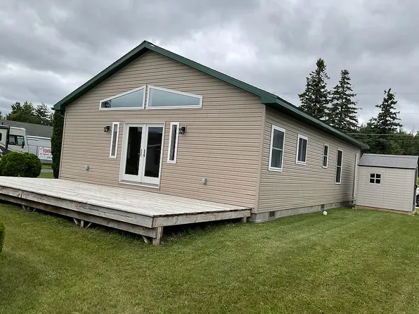 306 Murray St, Saint Ignace, MI 49781