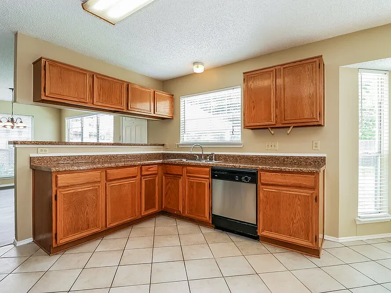 6309 Brookmont Ct — Photo 7