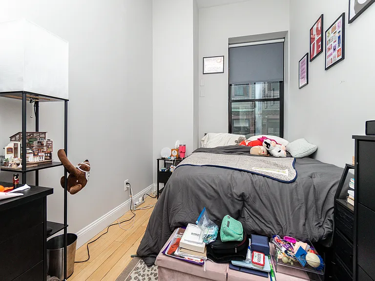 37 Temple Pl — Photo 6