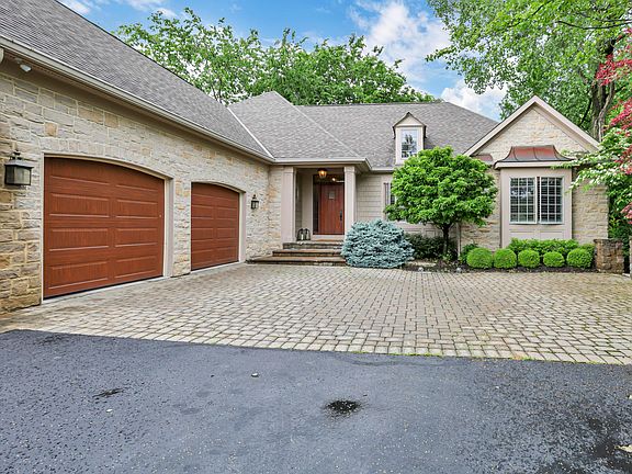 2nd image of 6074 Whitney Woods Ct