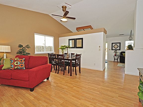 4th image of 781 Prairie Dunes Dr