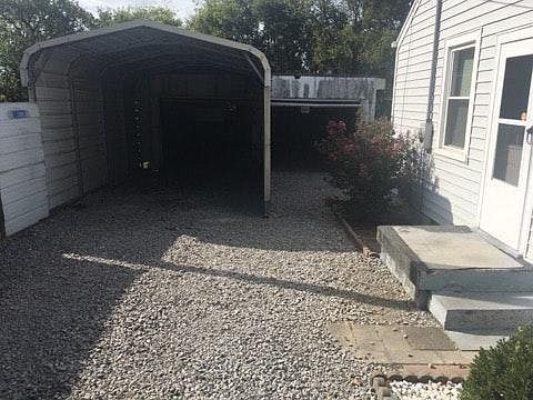 3rd image of 2009 Rosemary Ln