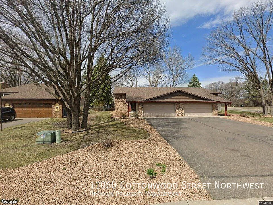 11060 Cottonwood St NW