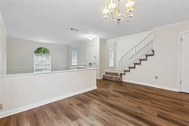 218 Aurora Ave — Photo 4