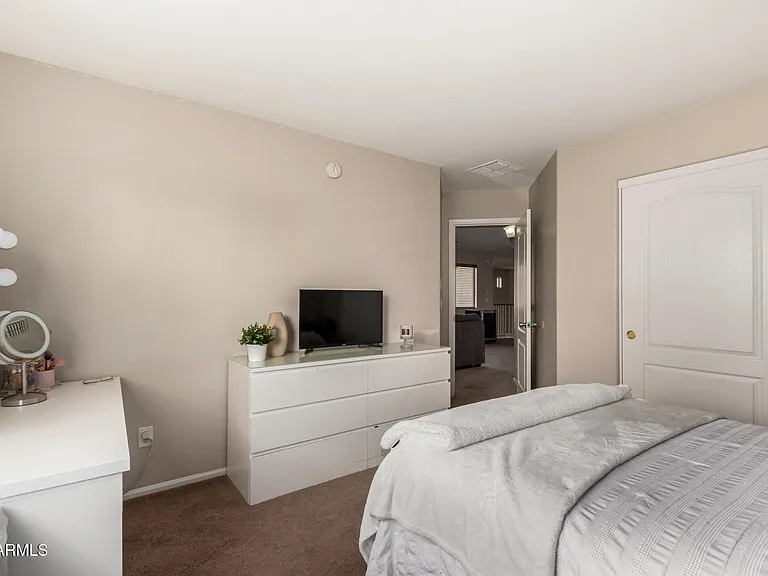 9123 W Heber Rd — Photo 31