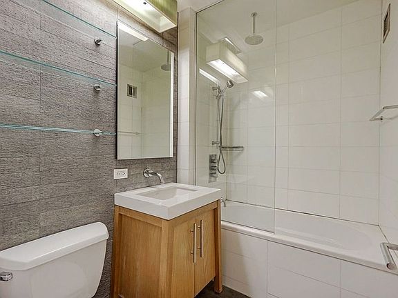 5th image of 88 Greenwich St APT 1006