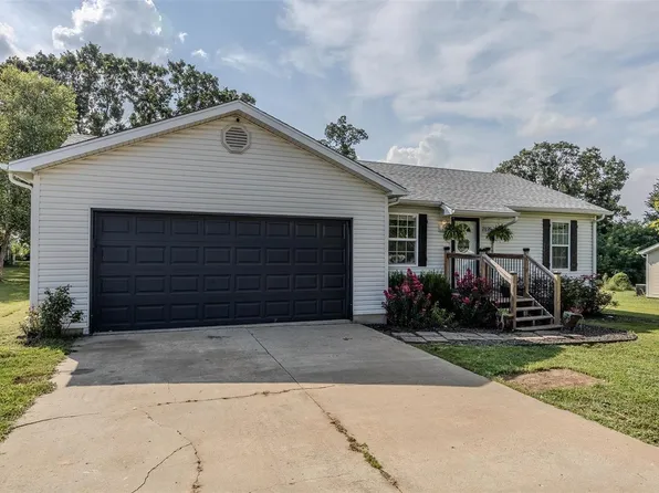 2125 Cedarwood Ct, Lebanon, MO 65536