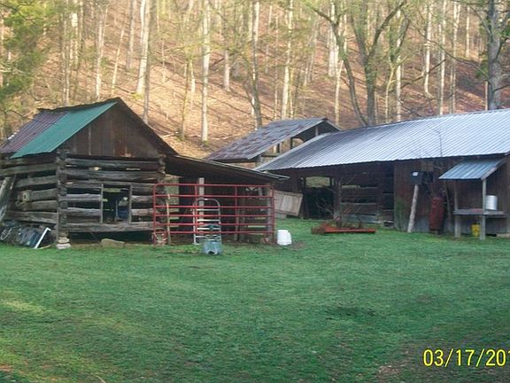 hand hewed log buildings