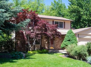 7268 S Macintosh Ln, Cottonwood Heights, UT 84121