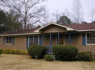 1038 Garden Park Dr, Jackson, MS 39204