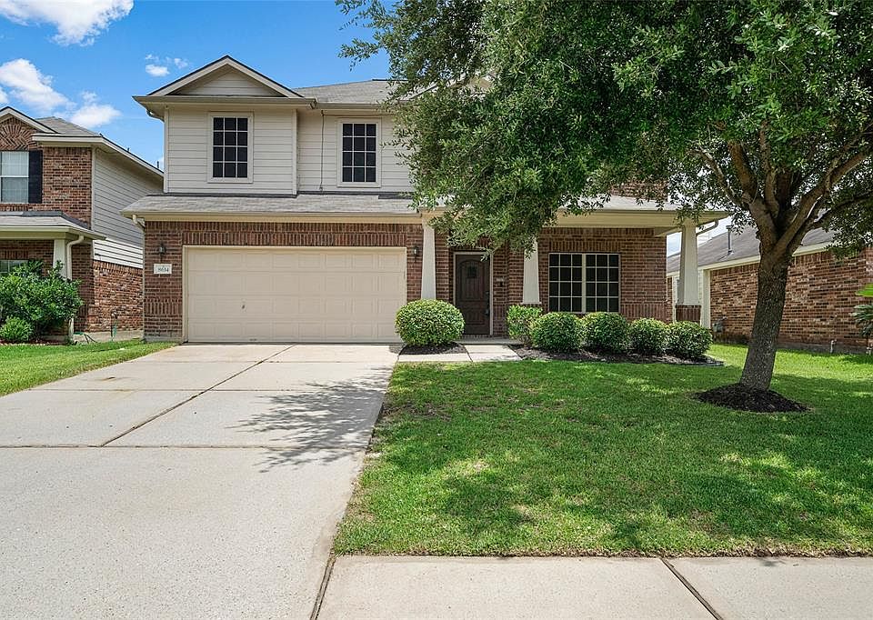 1st image of 8614 Cedar Walk Dr